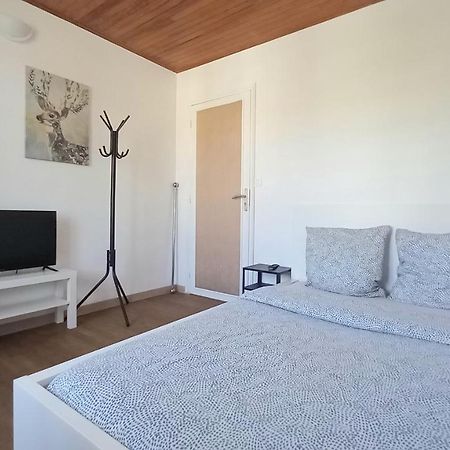 Super Appartement Au Centre Ville De Rosny Sous Bois Bagian luar foto