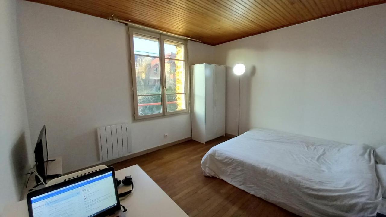 Super Appartement Au Centre Ville De Rosny Sous Bois Bagian luar foto