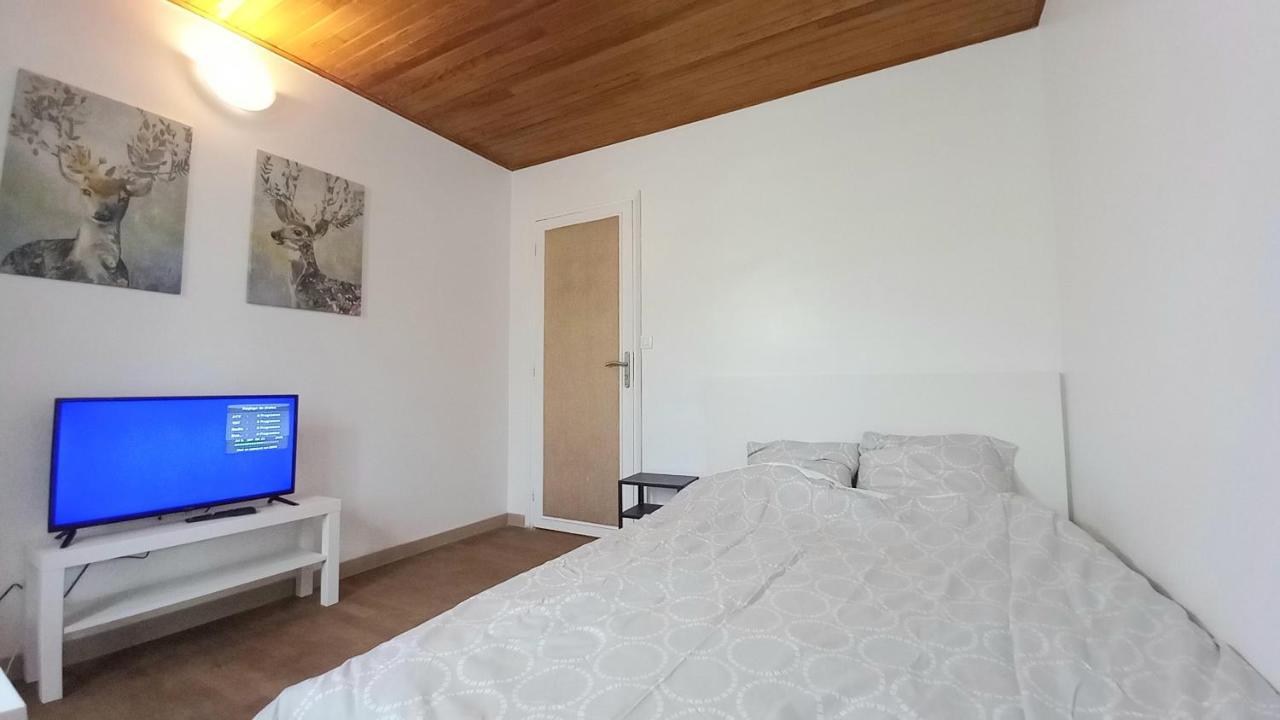Super Appartement Au Centre Ville De Rosny Sous Bois Bagian luar foto