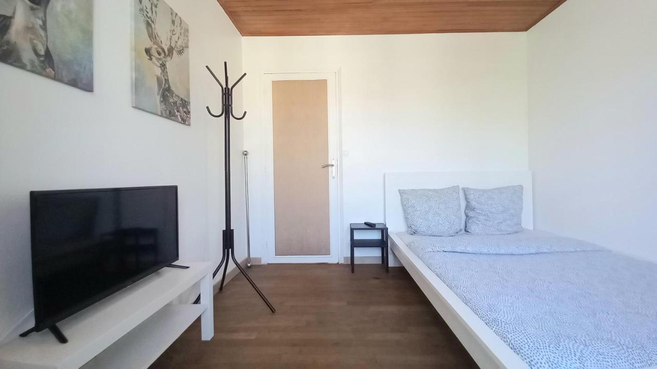 Super Appartement Au Centre Ville De Rosny Sous Bois Bagian luar foto